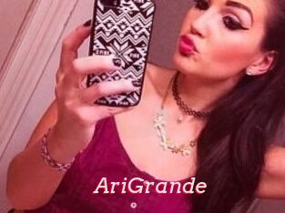 AriGrande