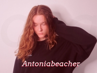 Antoniabeacher