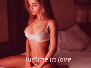 Justine_in_love