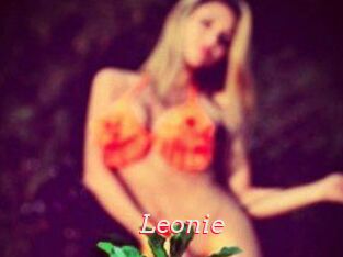 Leonie