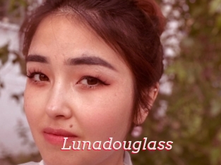 Lunadouglass