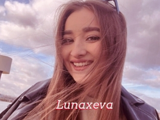 Lunaxeva