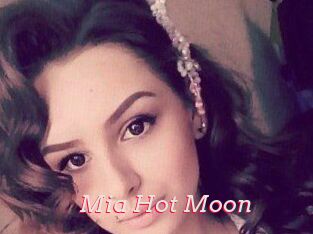 Mia_Hot_Moon