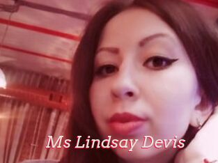 Ms_Lindsay_Devis