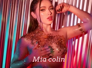 Mia_colin