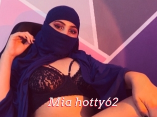 Mia_hotty62