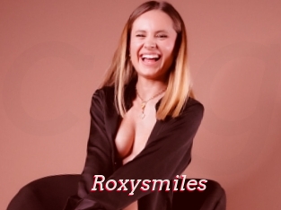 Roxysmiles