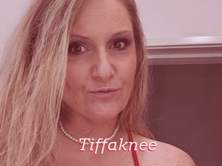 Tiffaknee